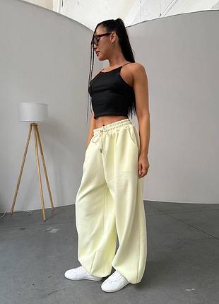 Оверсайз джоггеры в трендовых цветах банановый, черный, шоколад