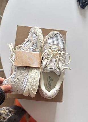 Кроссовки asics беговые