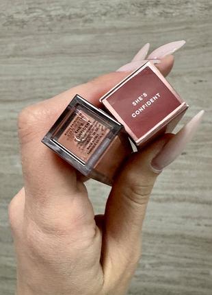Рідка матова помада patrick ta silky lip crème - she's confident4 фото