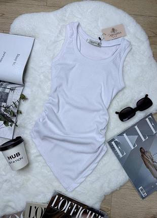 Женская майка с асимметричным низом