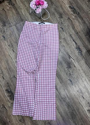 Брюки розовые в клетку zara укороченные трендовые