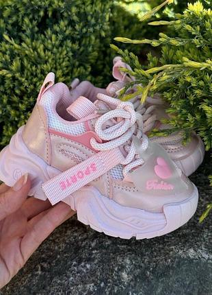 Красивые кроссовки для девушек 3