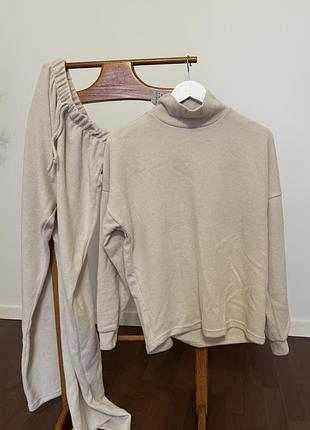 Костюм трикотажний