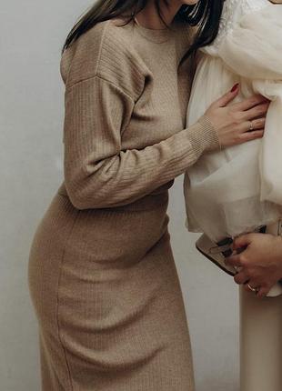 Трикотажний костюм з юбкою famo