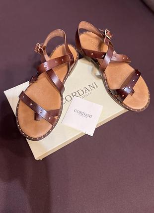 Босоножки кожаные женские 35р.