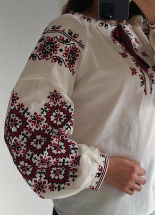 Вышиванка женская