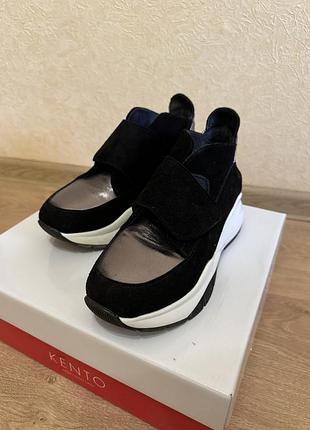 Женские кроссовки на липучке, кожаные слипоны