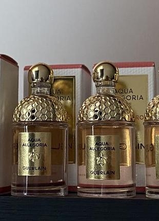 Guerlain la petite robe noire