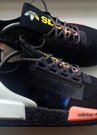 Оригінал. кросівки adidas nmd_r1 v2 'black coral' fy3523