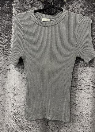 Облегающая футболка