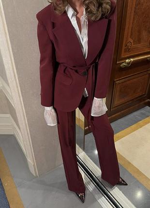 Стильный костюм пиджак жакет  и брюки