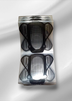 Форми для нарощування нігтів