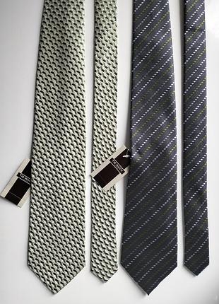 Нова краватка галстук tie rack сіра зелена смугаста