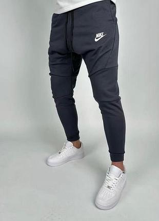 Спортивные штаны nike