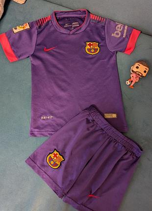 Футбольна форма nike barcelona 5/7 років