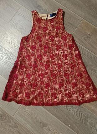 Платье длины мини гипюровое с бежевым подкладом