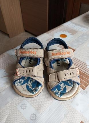 Босоніжки хлопчячі