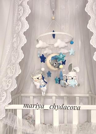 Детский мобиль для кроватки. музыкальный мобиль из фетра. мобиль ручной работы