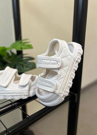 Босоніжки для дівчинки 3