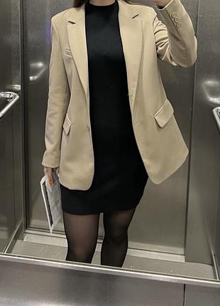 Піджак бежевий inspo fashionista