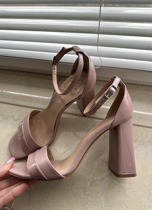 Шкіряні босоніжки mario muzzi