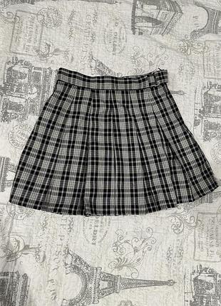 Жіноча спідничка