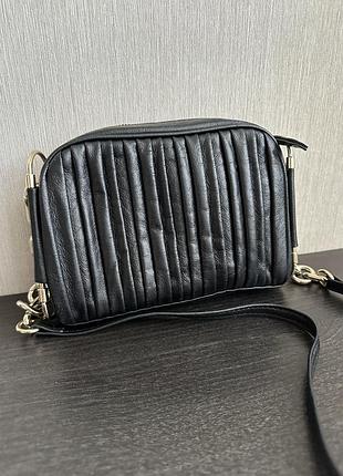 Zara. маленька зручна сумочка!
