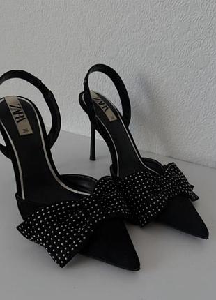 Черные туфли на каблуке лодочки zara 36 как jimmy choo stradivarius