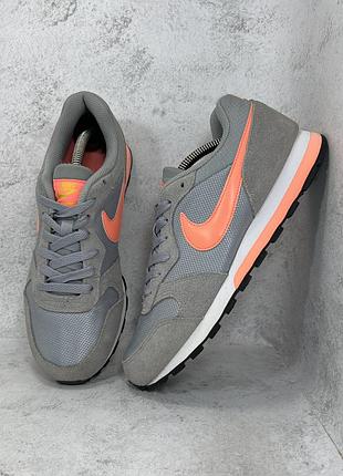 Кросівки жіночі сірі nike md runner 2