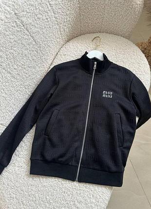 Спортивний костюм