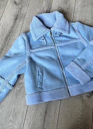 Женская дубленка нежно голубого цвета от h&m