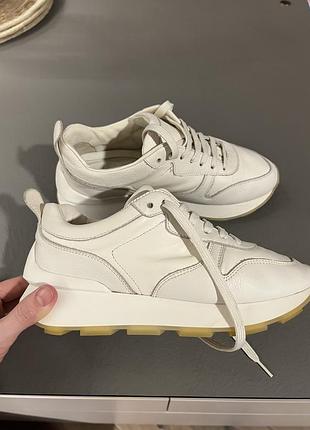 Кроссовки massimo dutti