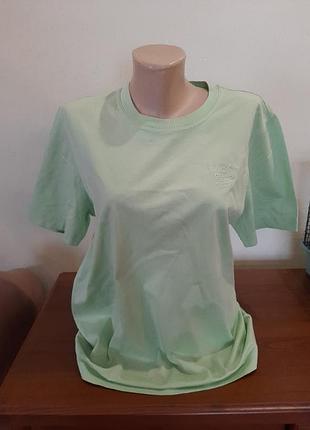 Футболка escada