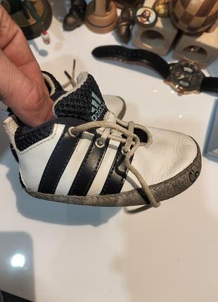 Фірмові кросівки для немовлят adidas