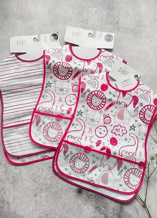 Непромокаючі слюнявчики