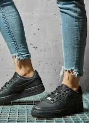 Кроссовки от nike размер 36,5 кроссовки