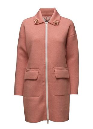 Легкое пальто, новое с бирками,известный бренд из данных