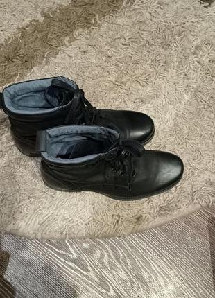 Продам ботинки 41 размера