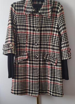 Твідове пальто, італія