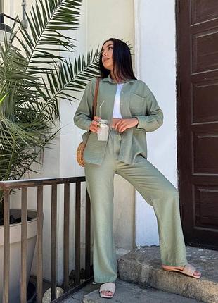 Базовый женский костюм двойка рубашка и брюки свободного кроя молоко, черный, джинсовый, ментоловый, розовый, шоколад, зеленый, фрезовый 42-52