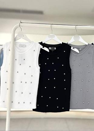 Женская майка с камнями