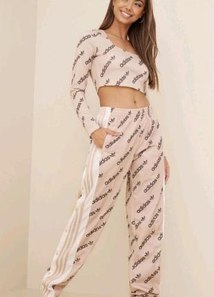 Костюм adidas originals лонг адібрейки штани топ