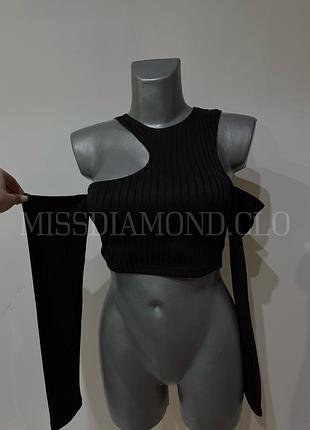 Готичний топ з рукавами з вирізами