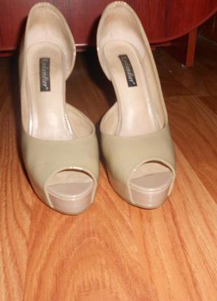 Шкіряні туфлі