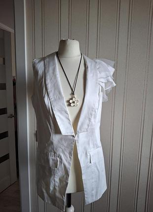 Платье пиджак жилет белый с воланом
