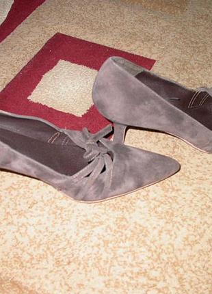 Замшевые туфли 39р.