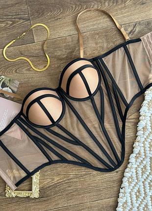 Женский бежевый с черным корсет с сеточкой и твердыми чашками