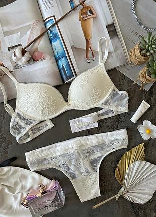 Комплект білизни з push-up від intimissimi