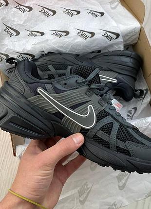 Nike vomero 5