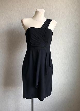 Черное платье на одно плечо instaglam